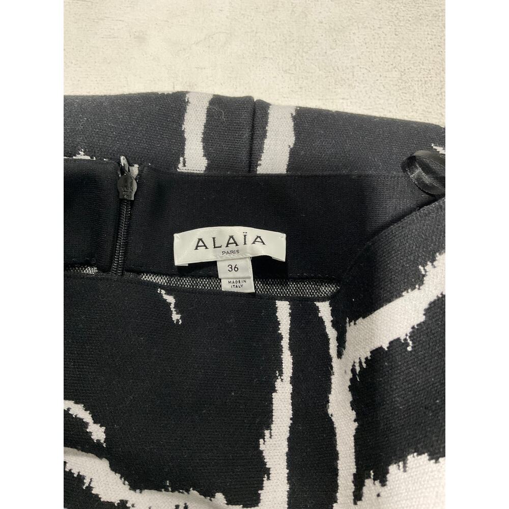 Alaia 'Pencil' Black Viscose Skirt Size 36 - Picture 4 of 5